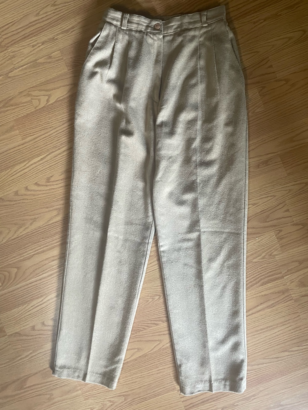 Sag Harbor Women's Wide-Leg High-Rise Pants in Light Beige